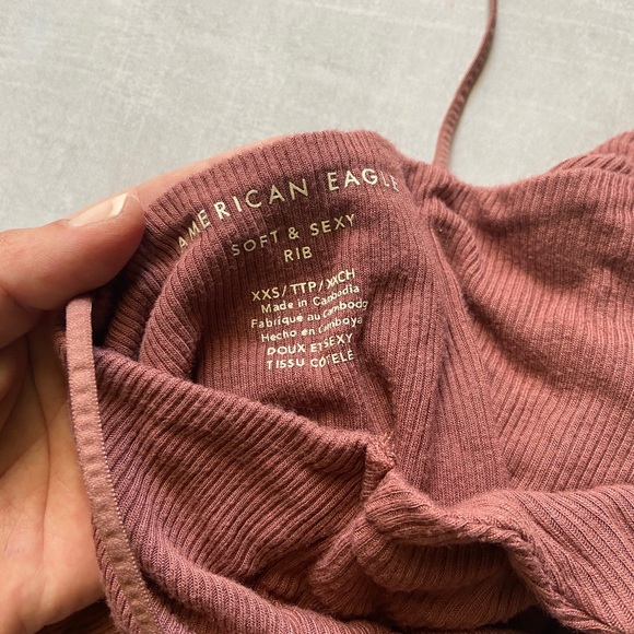 AE SOFT & SEXY bungee strap tank top - Picture 15 of 15